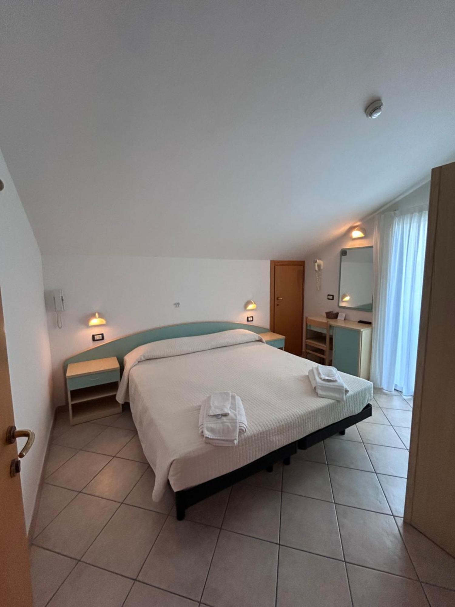 Hotel Letizia Rimini Exterior photo