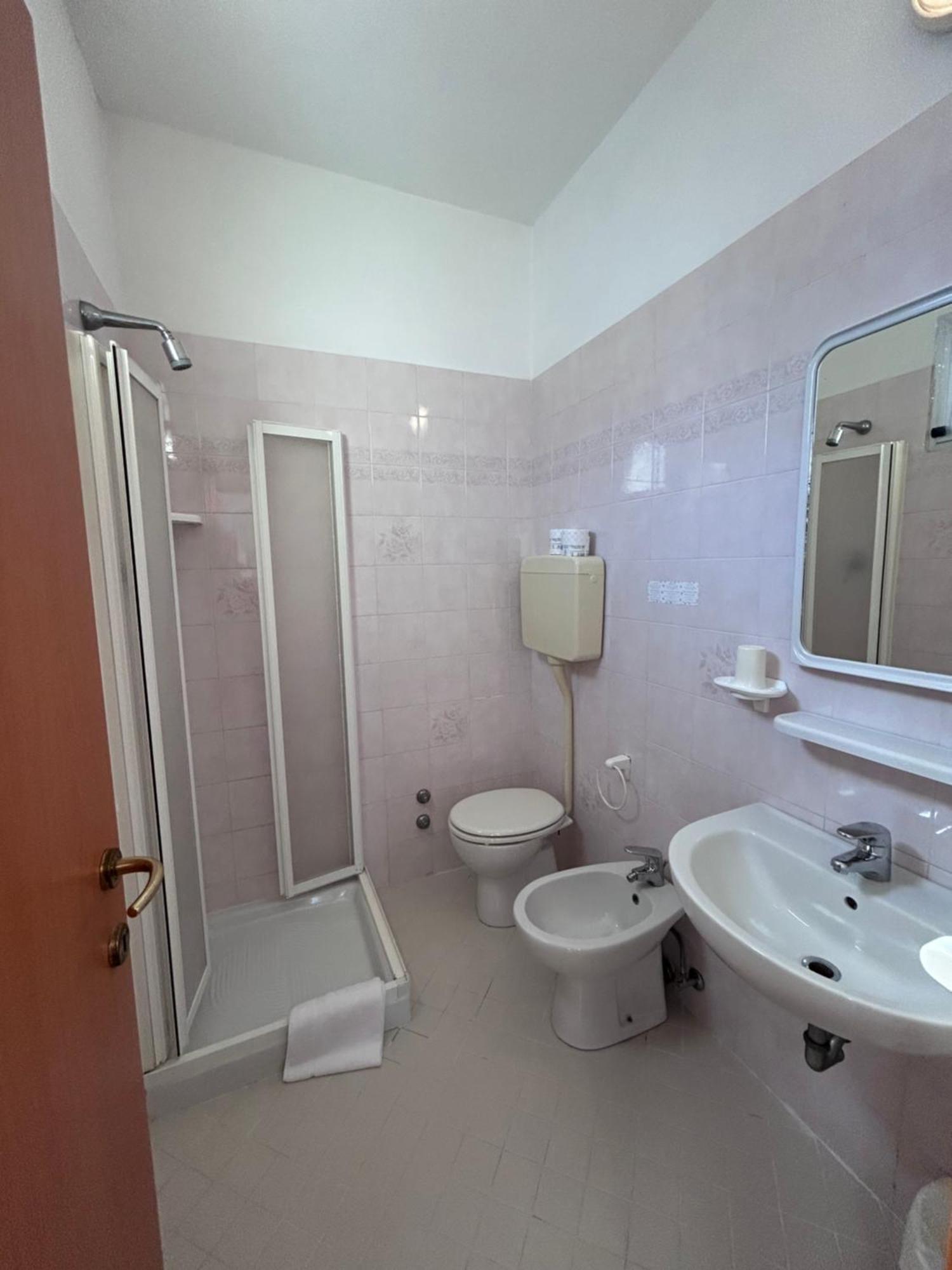 Hotel Letizia Rimini Exterior photo