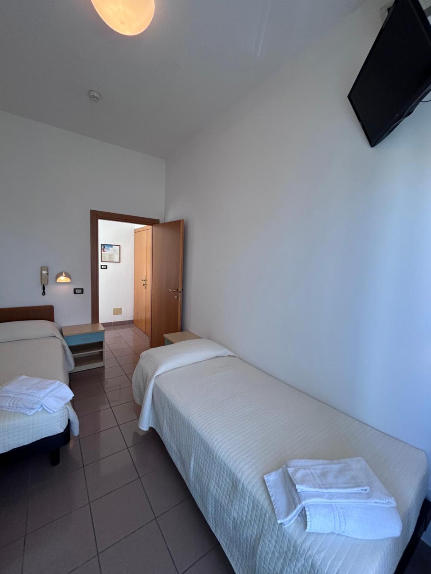 Hotel Letizia Rimini Exterior photo