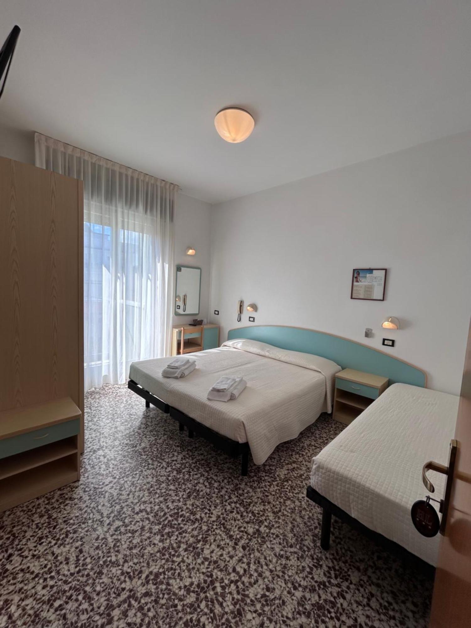 Hotel Letizia Rimini Exterior photo